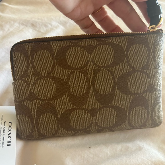 Coach wristlet - Picture 3 of 10
